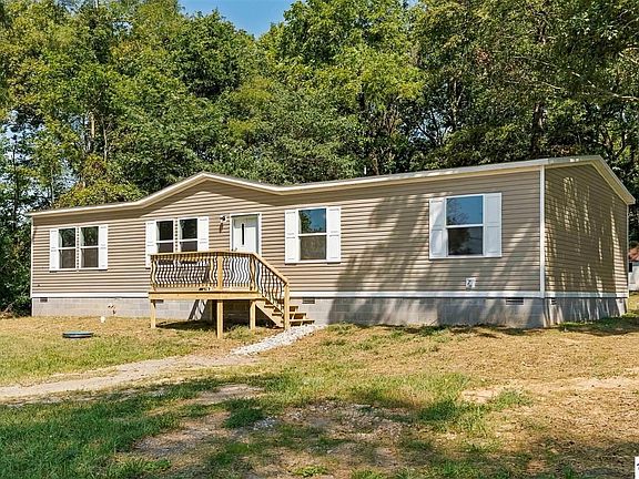 3rd image of 8686 Brandenburg Rd