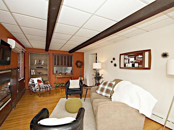 4th image of 117 18th Ave S