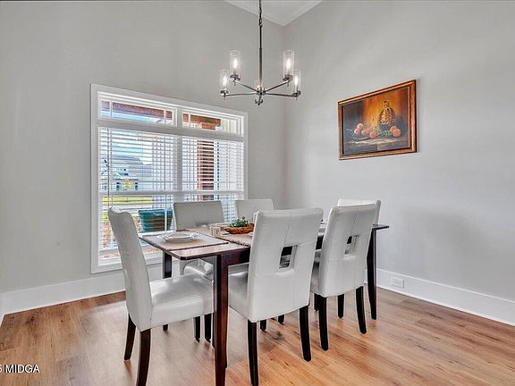 5th image of 119 Field View Ln