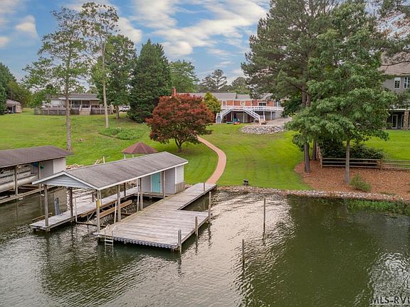 2nd image of 879 Golf Course Rd