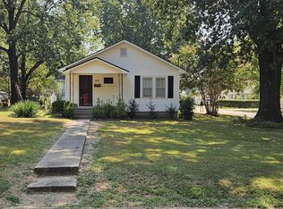 619 W 2nd St, Rector, AR 72461