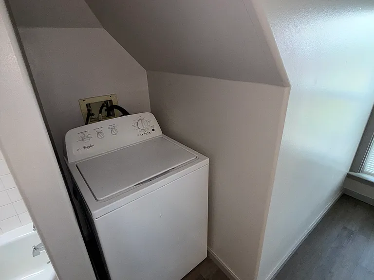 927 NW 24th Ave #4 — Photo 11
