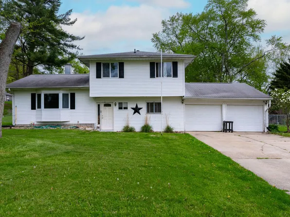 16271 Merson Ct, Buchanan, MI 49107