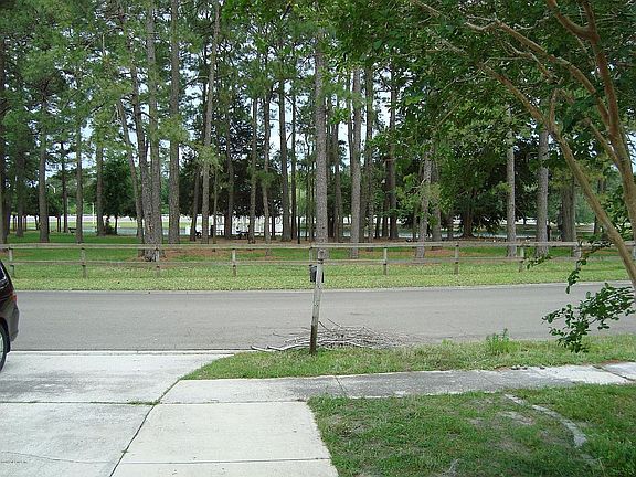 5th image of 8169 Chimney Oak Dr