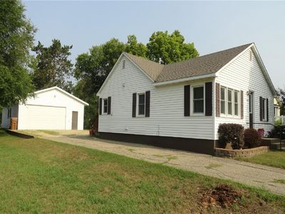 606 Lake St, Pepin, WI, 54759