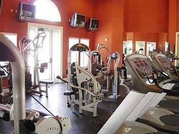 5th image of 2801 Chancellorsville Dr APT 132