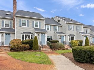 91 Village St, South Easton, MA 02375