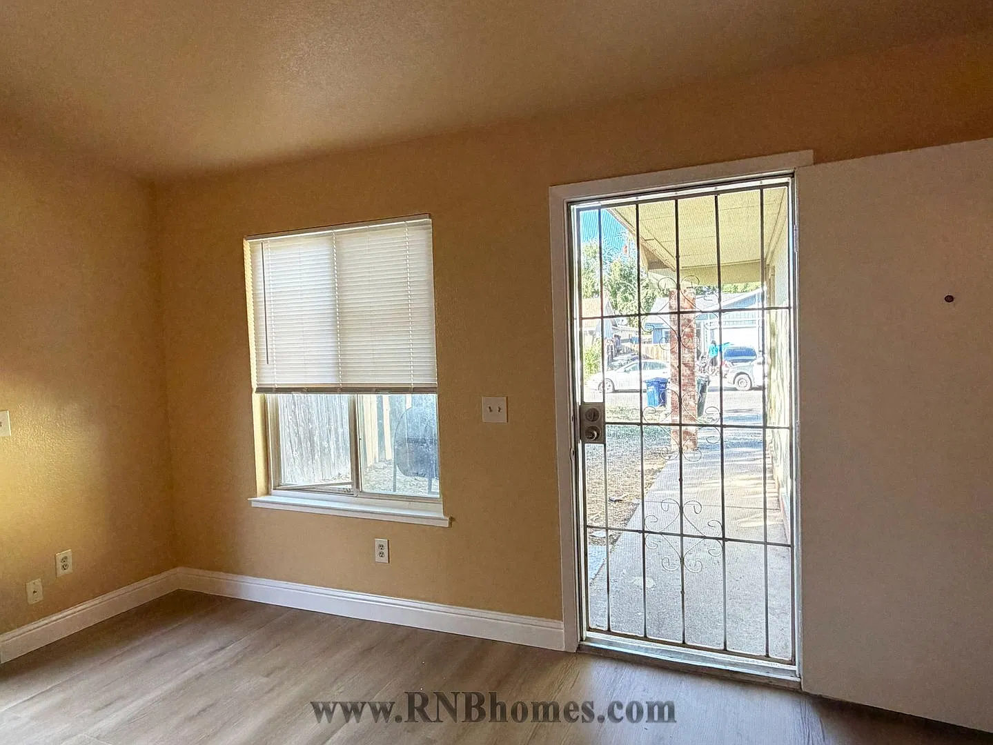 Renick Way 3932 — Photo 3