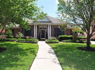 4502 Brook Shadow Dr, Kingwood, TX 77345