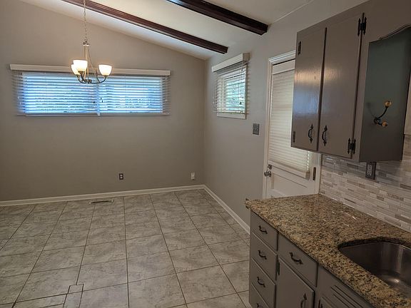 4th image of 709 Denning Pl