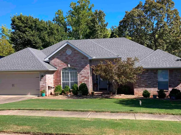 1023 Claycut Cir, N Little Rock, AR 72116