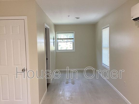 3rd image of 305 8th Ave E Unit 204