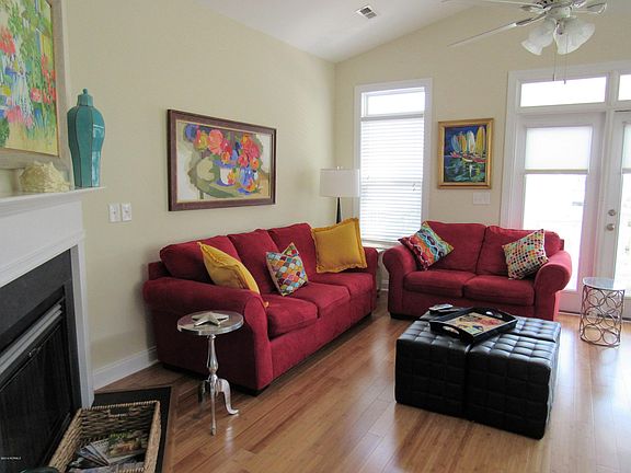 5th image of 811 N Carolina Beach Avenue #1