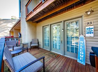 601 Dave Creek Pkwy APT 93, Fairfield Bay, AR 72088