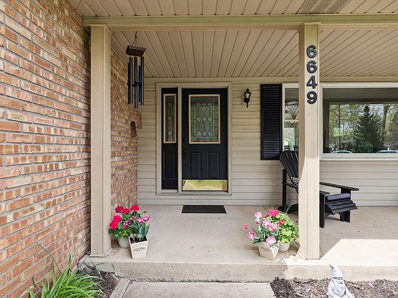 5th image of 6649 Weatherford Dr
