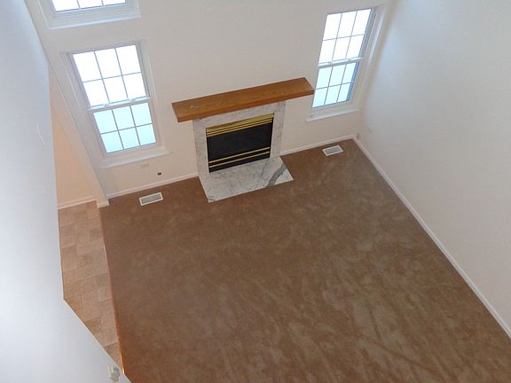 4th image of 525 Knoxbury Ct
