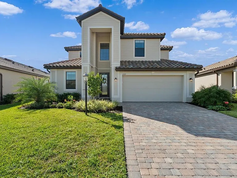 6523 Clairborne Ln — Photo 1