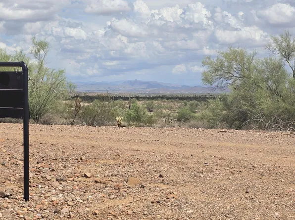 29140 W PAINT YOUR WAGON Trail #-, Wittmann, AZ 85361