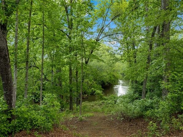7955 Welch Ml, Ball Ground, GA 30107