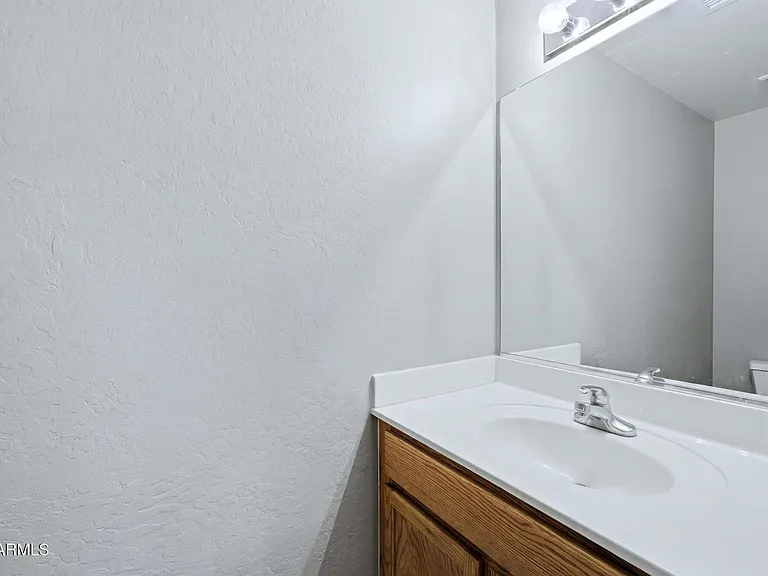 2655 S Sailors Way — Photo 18