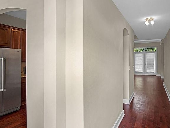 3rd image of 1210 Vaux Blvd APT 211