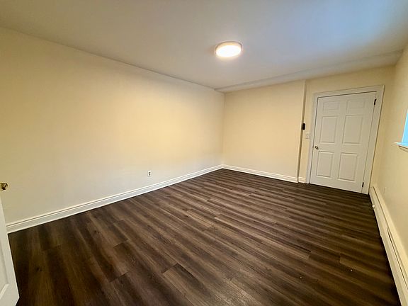 3rd image of 83 E 22nd St APT 1