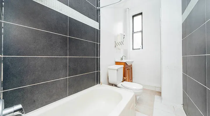 Rented by ERNY LLC | media 33