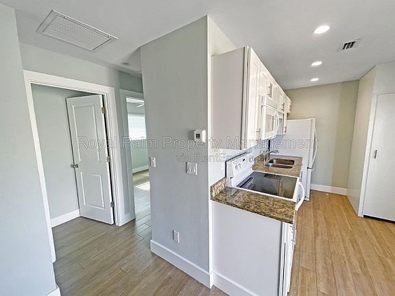 5th image of 5451 8th Ave