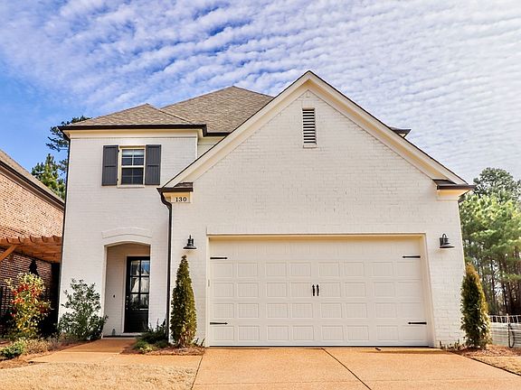 2nd image of 130 Glen Alden Cir