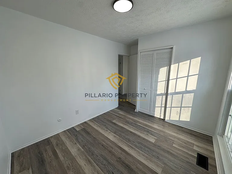 6456 Horizon Ct — Photo 14