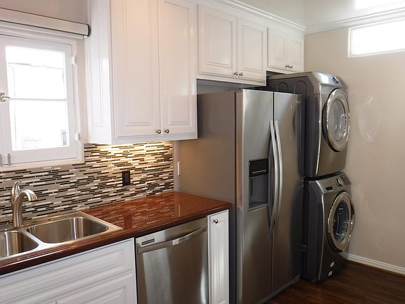 4th image of 383 W Sierra Madre Blvd APT C