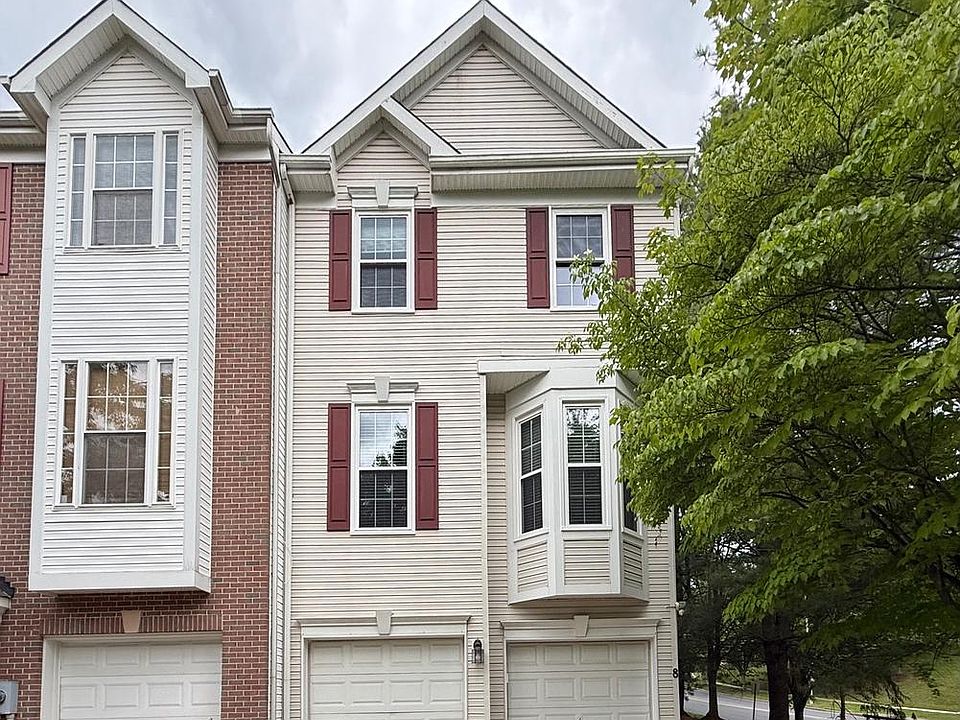1st image of 8 Diamond Hill Ct