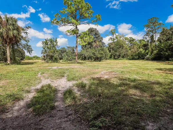 3928 C Road, Loxahatchee Groves, FL 33470