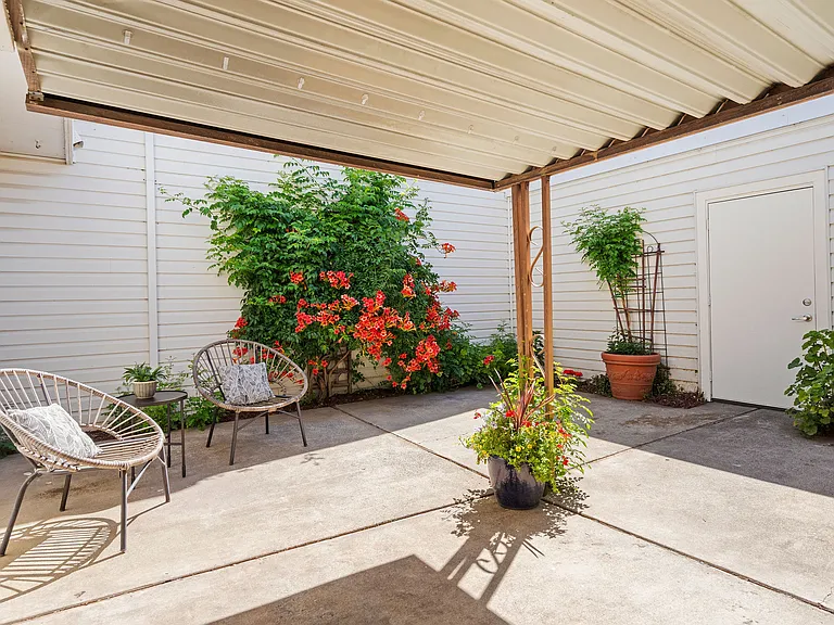 7235 Cinnamon Cir — Photo 25