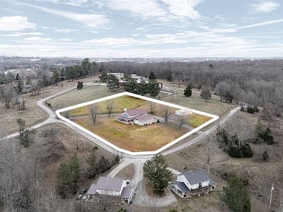 2nd image of 205 Blue Chip Farm Rd