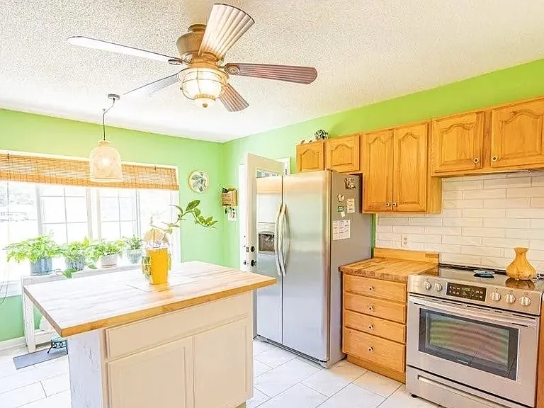 215 Fox Rd — Photo 9
