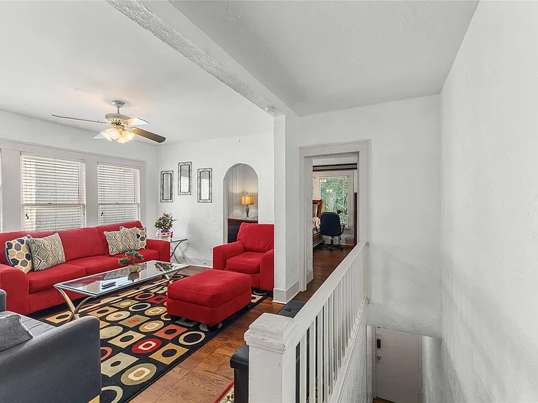 2511 Whitney St #B — Photo 15