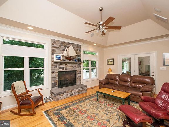 3rd image of 27102 Daniels Point Dr