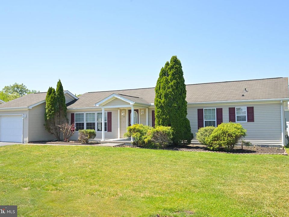 1st image of 135 Maureen Pl #135