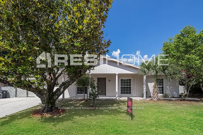 1st image of 703 Valley Hill Dr