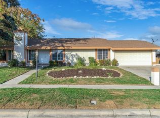 1066 W Moffatt St, Rialto, CA 92377