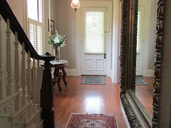 5th image of 4049 Clifton Ave