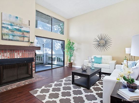 5th image of 8509 Village Ln