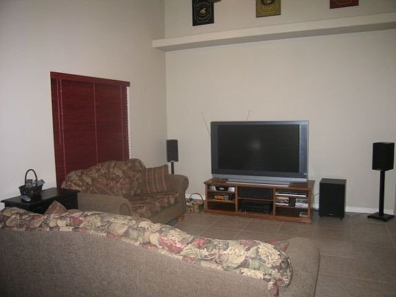 3rd image of 2785 E Jon Dr