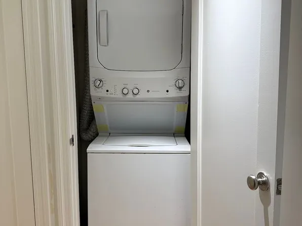 424 Pacific Street image 16 of 19