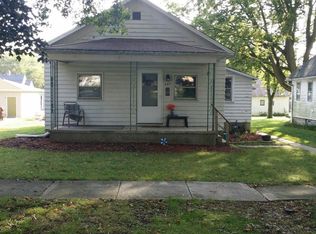 527 Dunbar St, Beecher, IL 60401