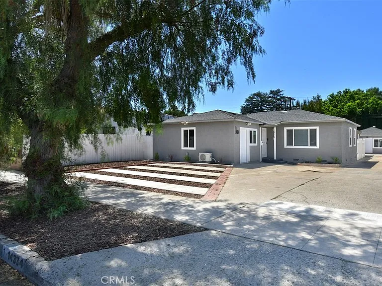 14336 Tiara St — Photo 1