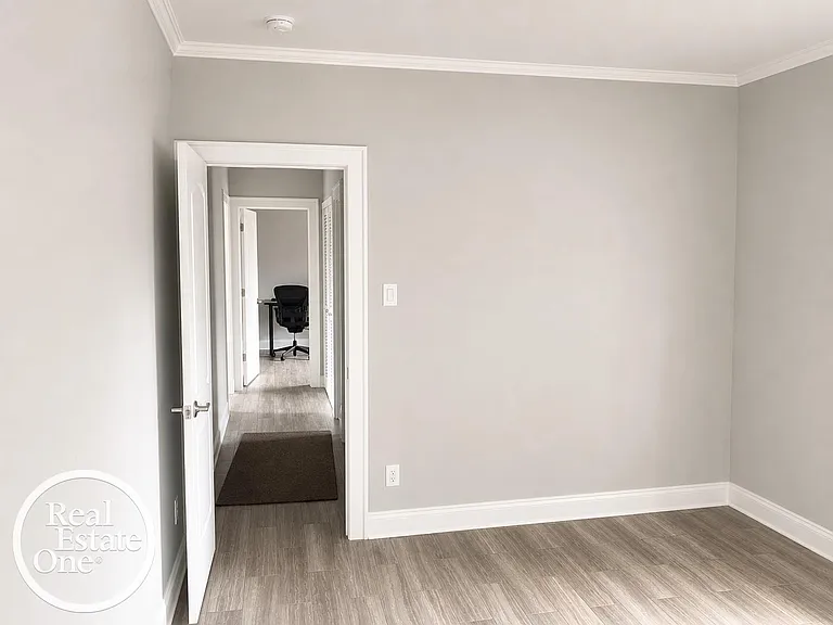 636 Neff Rd — Photo 12