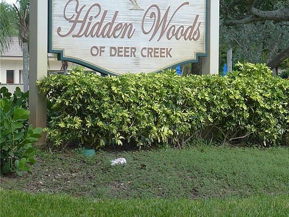 Entrance into Hidden Woods