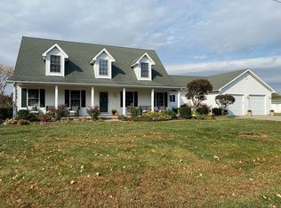 5471 N Lakewood Rd, Olney, IL 62450